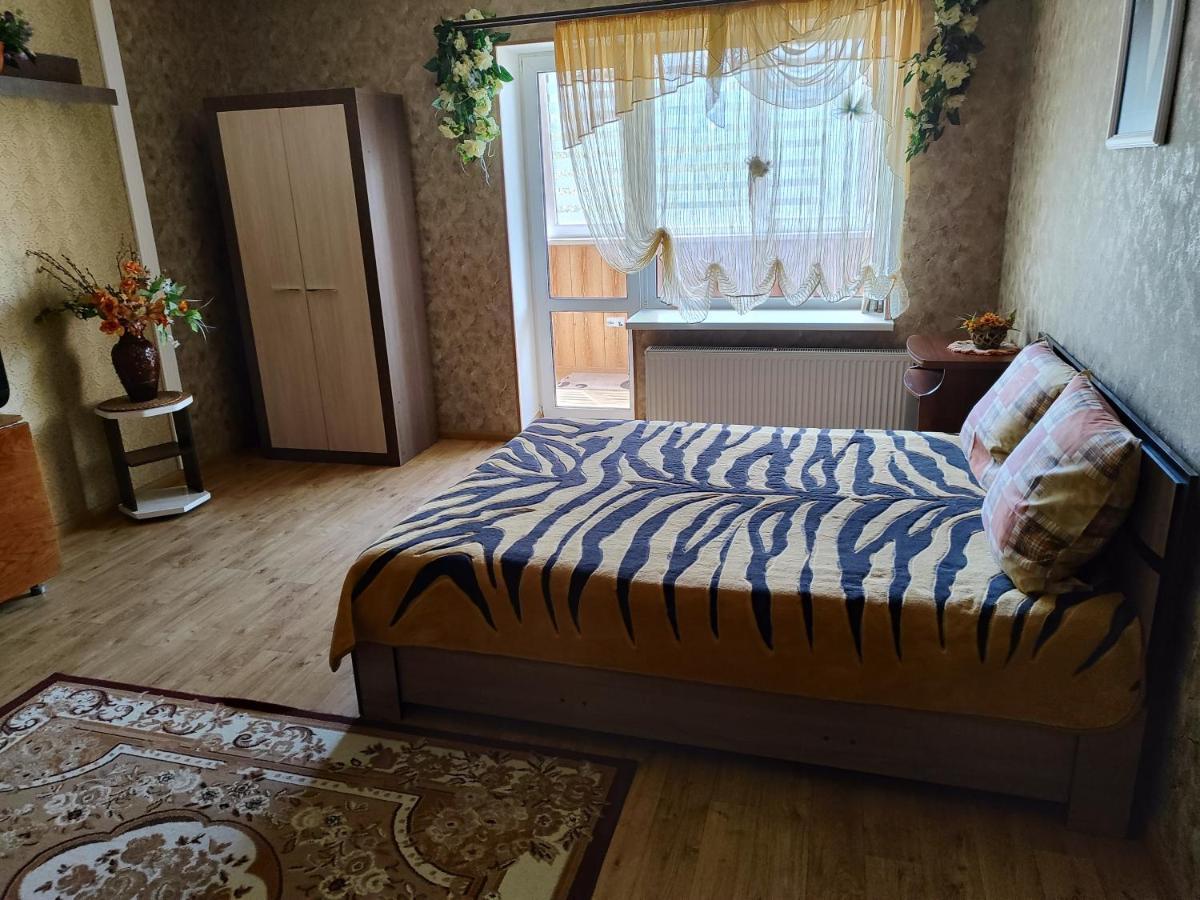 Апартаменти В Новому Будинку В Самому Центрi Khmelʼnytsʼkyy Bagian luar foto